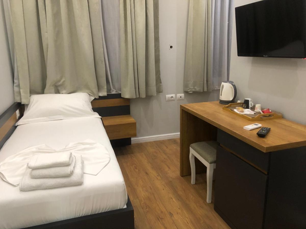 Andys Rooms Hotel Tirana Zewnętrze zdjęcie