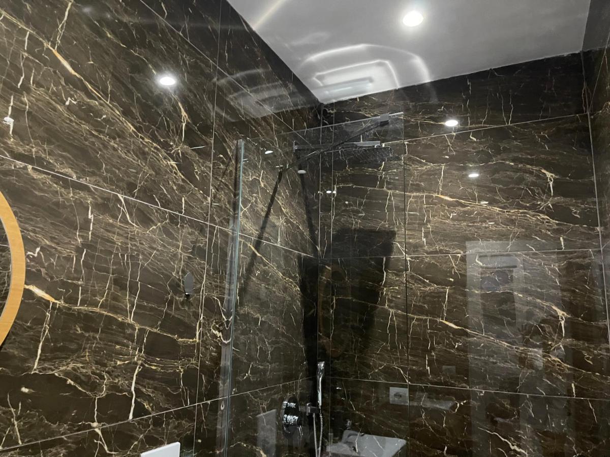 Andys Rooms Hotel Tirana Zewnętrze zdjęcie
