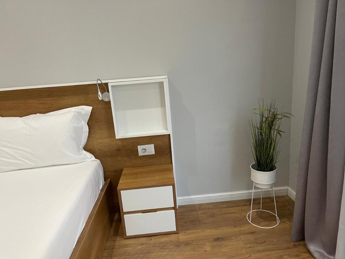Andys Rooms Hotel Tirana Zewnętrze zdjęcie