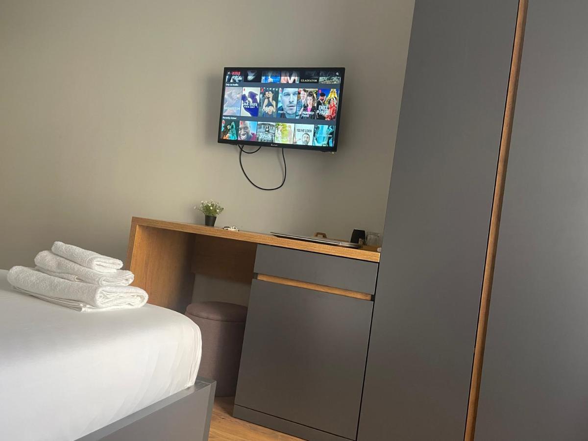 Andys Rooms Hotel Tirana Zewnętrze zdjęcie