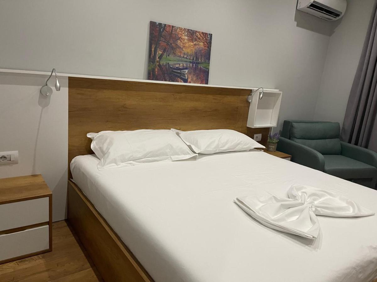 Andys Rooms Hotel Tirana Zewnętrze zdjęcie
