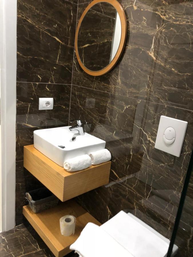 Andys Rooms Hotel Tirana Zewnętrze zdjęcie